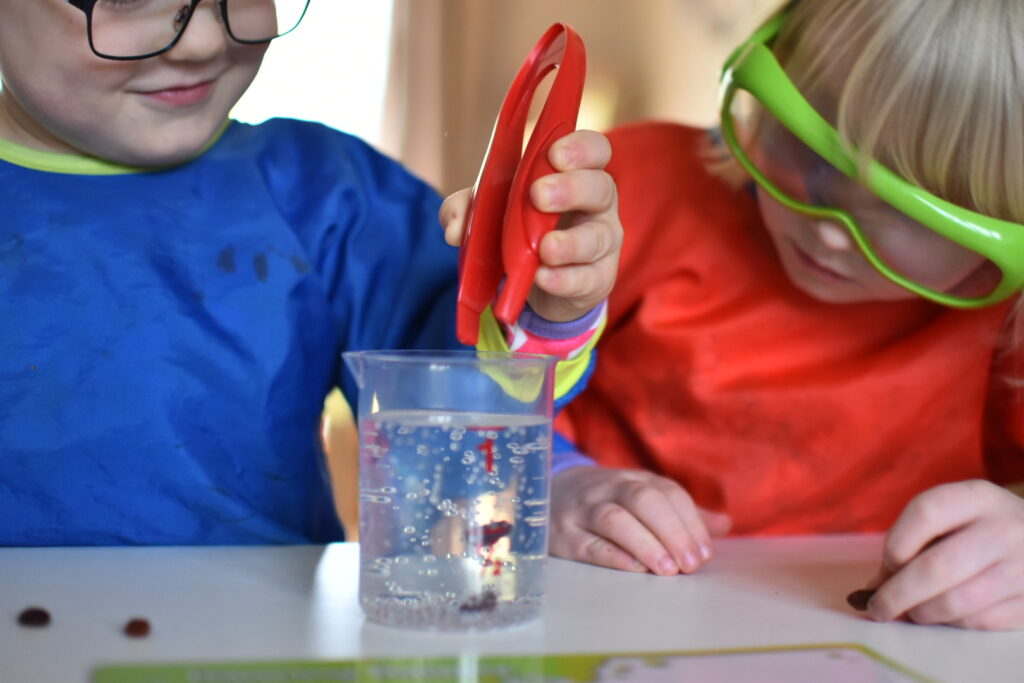 kids science experiment