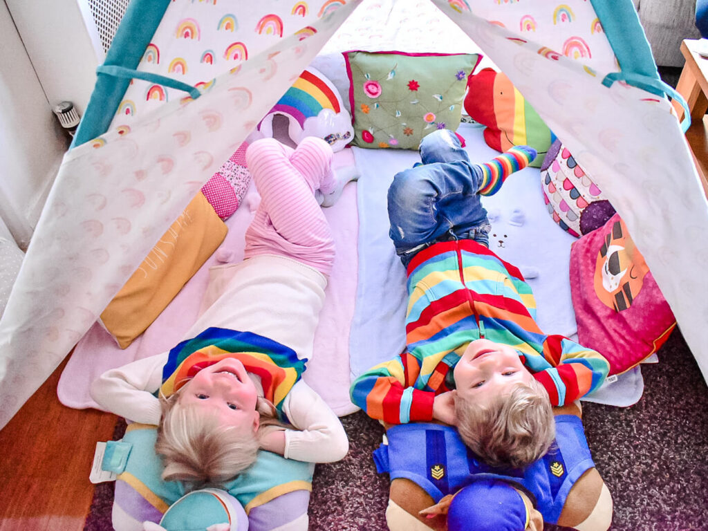 twins in den during lazy half term