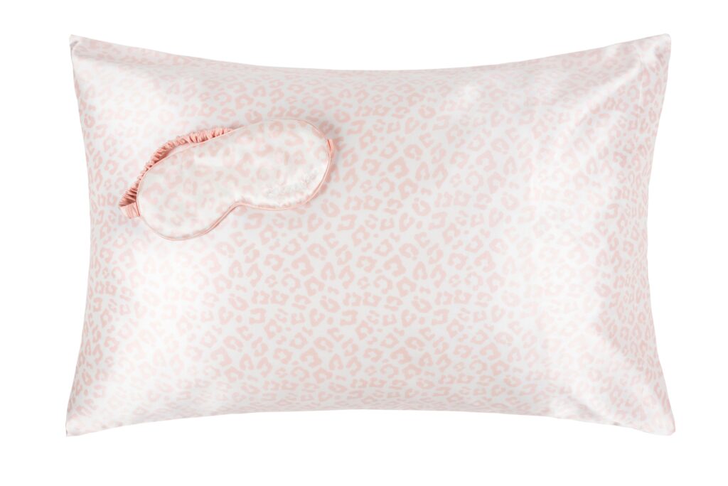 Pillowcase eye mask prize
